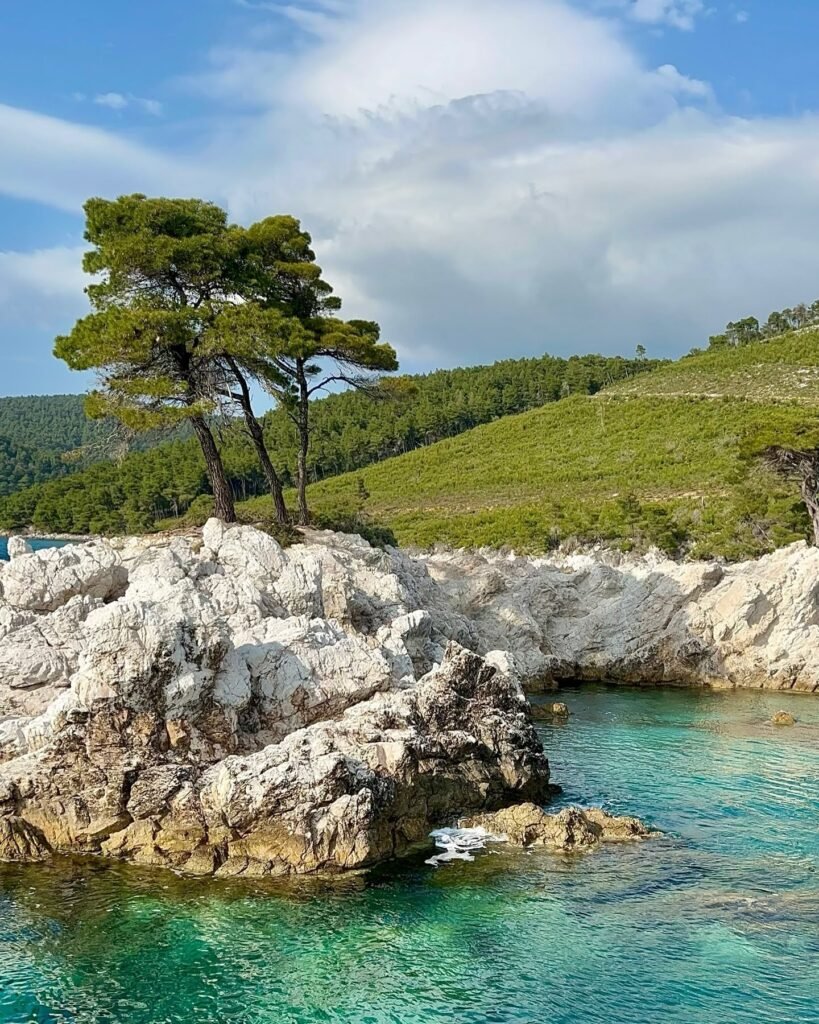 Join Elisabet Cruises for a trip around the Northern Sporades: Skiathos, Skopelos and Alonissos! You’ll experience true summer joy with music, a drink, and maybe a dance or two with the best company.
