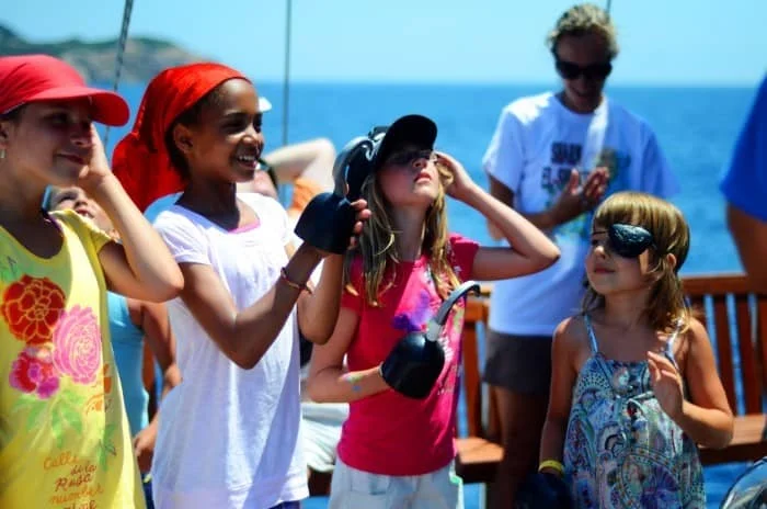 Join Elisabet Cruises for a trip around the Northern Sporades: Skiathos, Skopelos and Alonissos! You’ll experience true summer joy with music, a drink, and maybe a dance or two with the best company.
