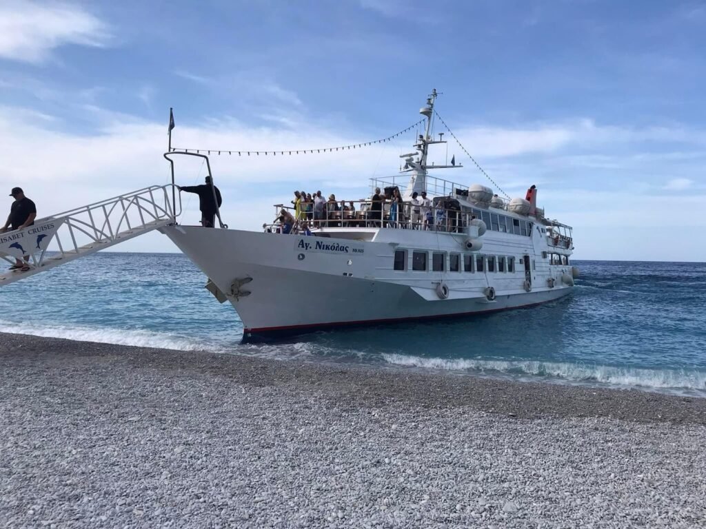 Join Elisabet Cruises for a trip around the Northern Sporades: Skiathos, Skopelos and Alonissos! You’ll experience true summer joy with music, a drink, and maybe a dance or two with the best company.